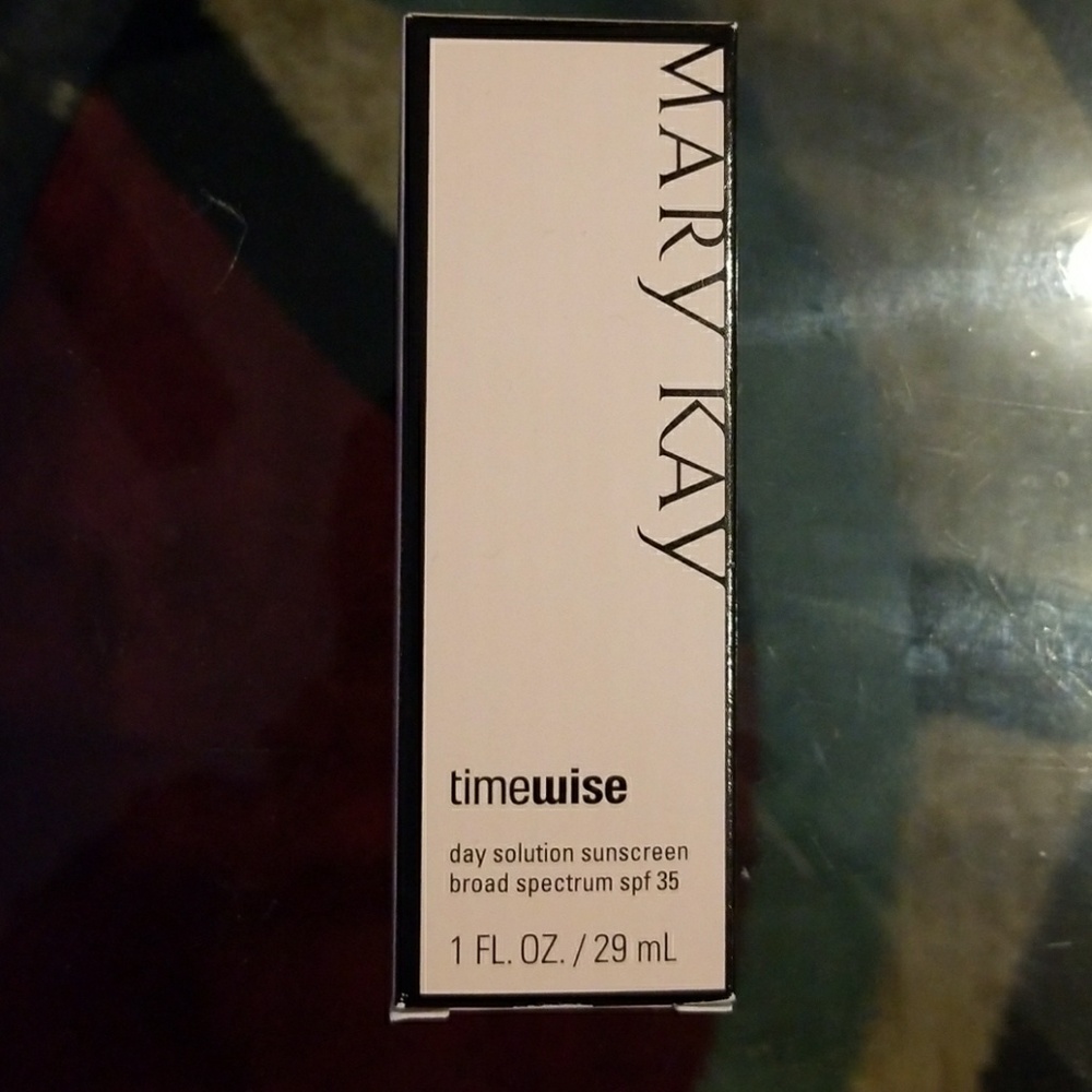 Mary Kay Timewise Day solution